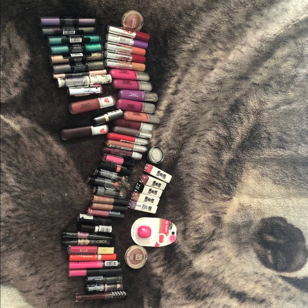 Big makeup Bundle - Picture 4 of 4